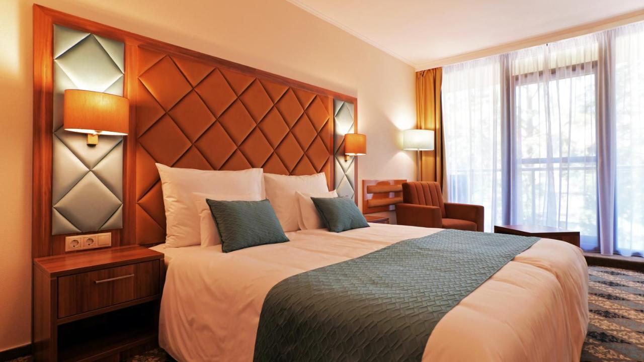 Wellness Hotel Дьюла Экстерьер фото