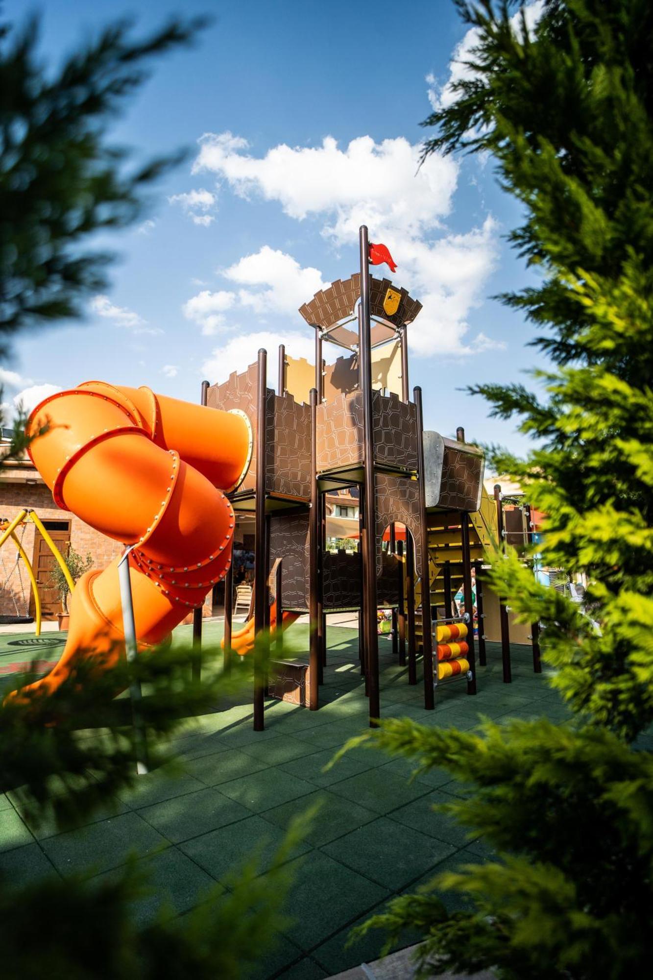 Wellness Hotel Дьюла Экстерьер фото
